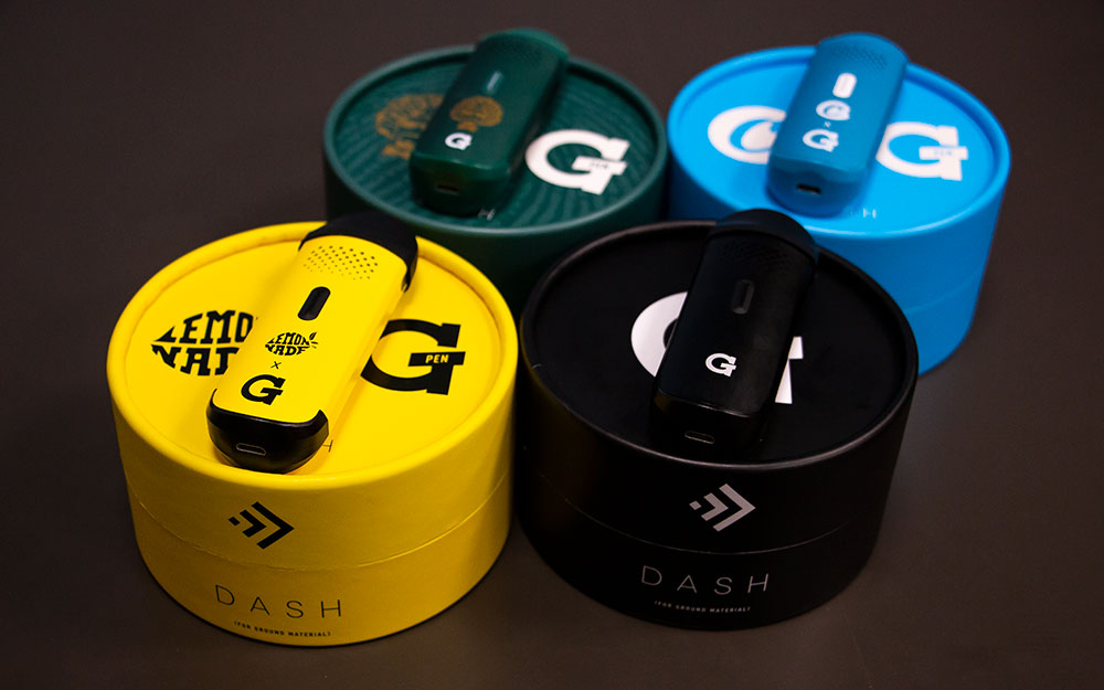 G Pen Dash with special edition colors laying down on packaging on top of office table