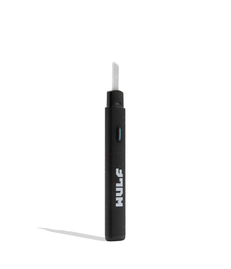 WULF Slyce black red spatter hot knife dab tool with cap off on white background in quarter view