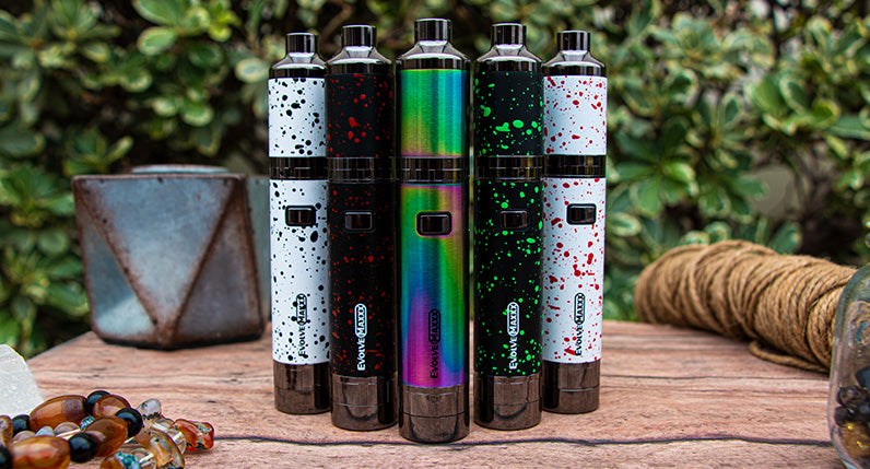 Wulf Evolve Maxxx Wax Pen Mode standing on wooden table