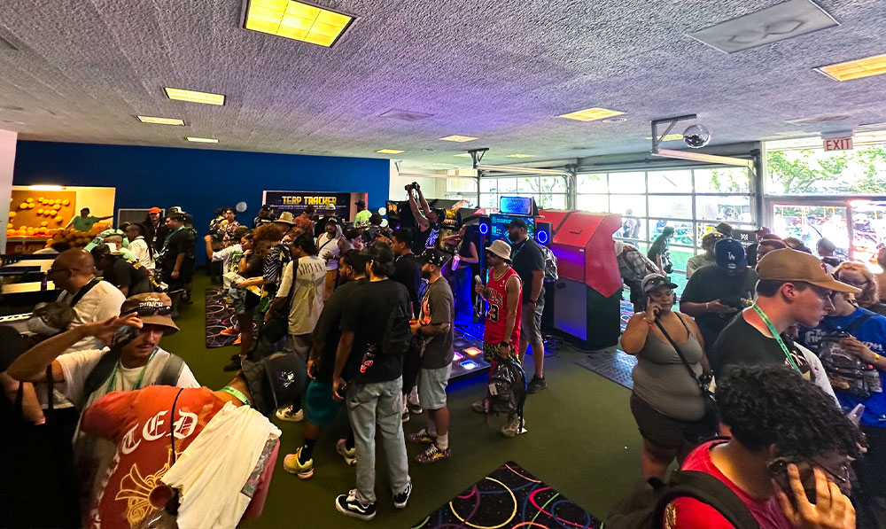 Puffcon VIP arcade area